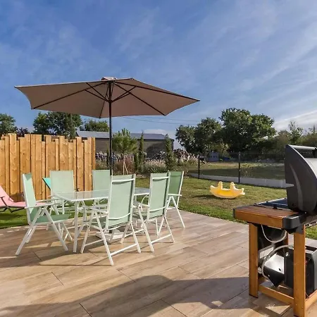 Calme Proche A Pornic, Jardin Clos, Accessible Pmr, Visite Ferme, Wifi, Equipement Bebe - Fr-1-306-1067 بيت للعطل